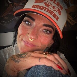 Meet your Posher, Tina